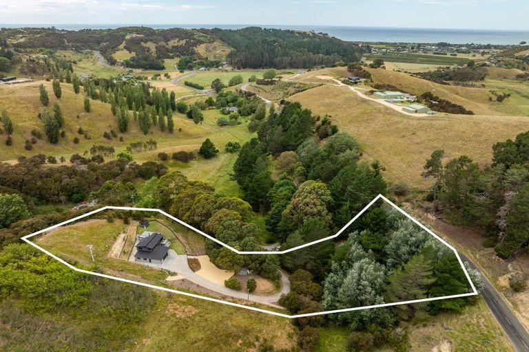 Photo of property in 86 Seafield Road, Eskdale, Napier, 4182