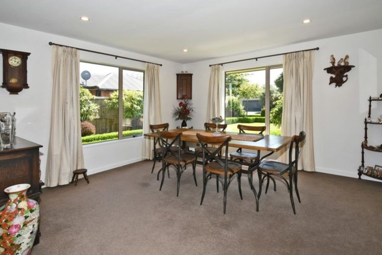 Photo of property in 28 Oakwood Mews, Prebbleton, 7604