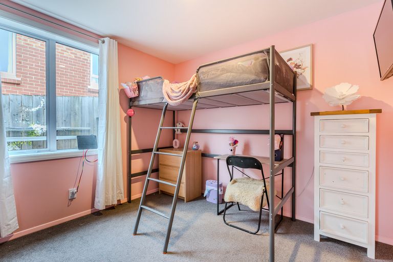 Photo of property in 25 Elwyn Crescent, Green Island, Dunedin, 9018