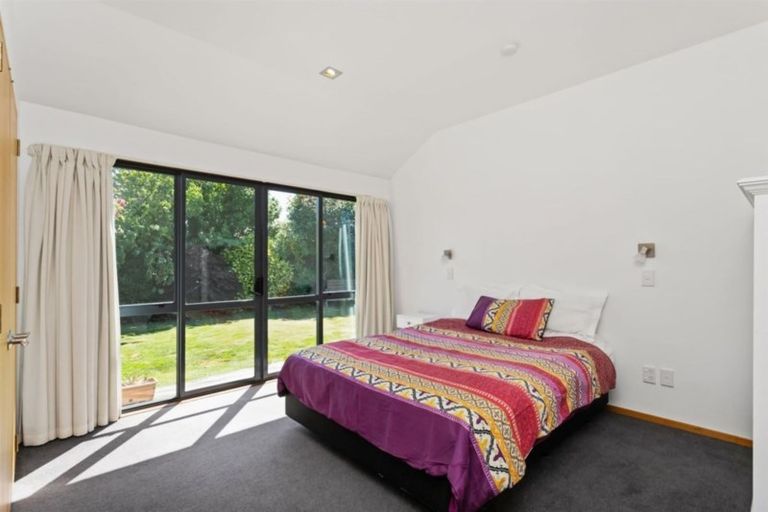 Photo of property in 7 Meadowcroft Lane, Harewood, Christchurch, 8051