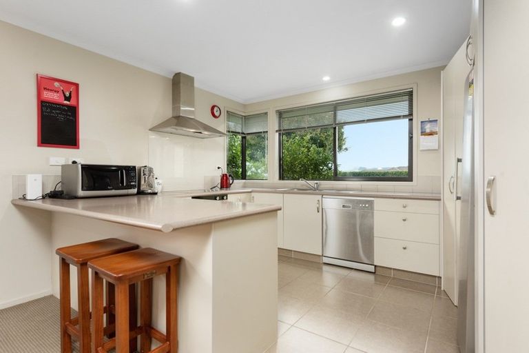 Photo of property in 21 Galloway Crescent, Pyes Pa, Tauranga, 3112