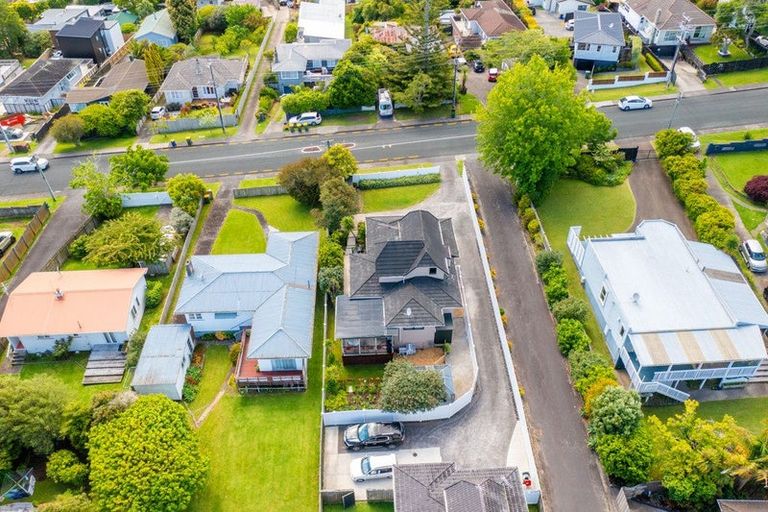 Photo of property in 2/84 Verbena Road, Birkdale, Auckland, 0626