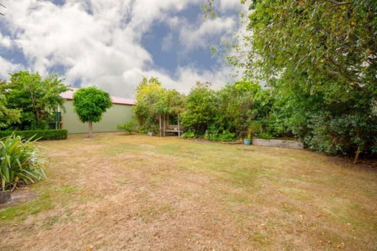 Photo of property in 18 Carlton Avenue, Gonville, Whanganui, 4501