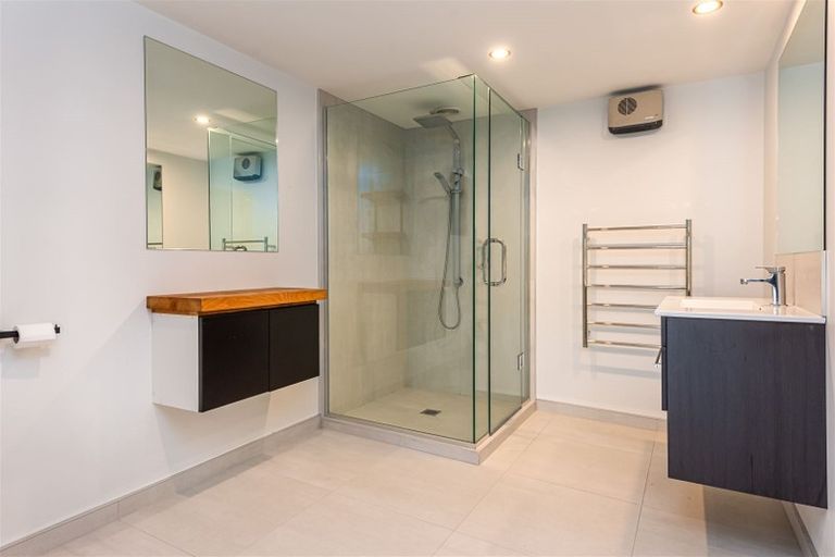 Photo of property in 165 Clifton Terrace, Clifton, Christchurch, 8081