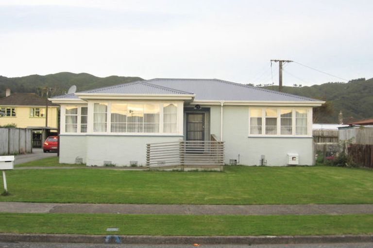 Photo of property in 1/23 Barton Grove, Naenae, Lower Hutt, 5011