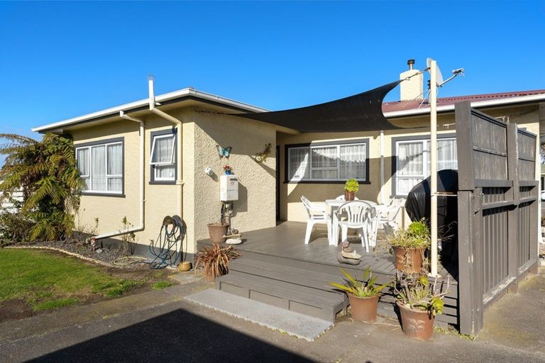 Photo of property in 50 Polson Street, Castlecliff, Whanganui, 4501