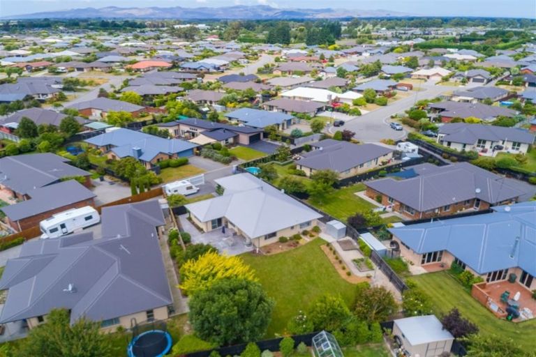 Photo of property in 11 Goldie Place, Rolleston, 7614