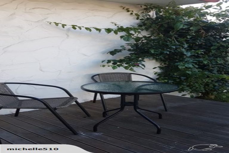 Photo of property in 2/110 Beach Road, Pahurehure, Papakura, 2113