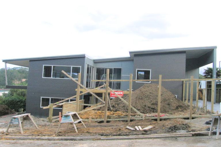 Photo of property in 123 Bambury Place, Onemana, Whangamata, 3691