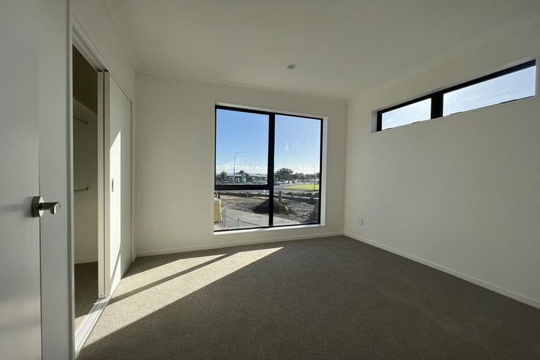 Photo of property in 1 Mahalo Avenue, Wiri, Auckland, 2104