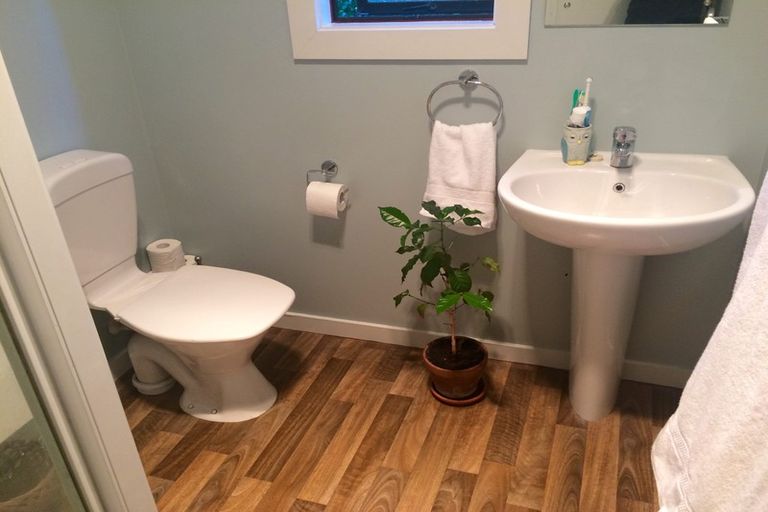 Photo of property in 11 Wittys Road, Avonhead, Christchurch, 8042