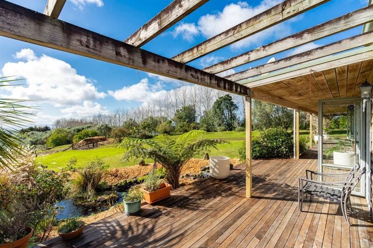 Photo of property in 212 Staniforth Road, Kaiwaka, Wellsford, 0975