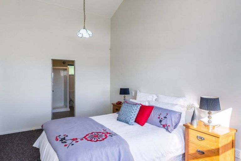 Photo of property in 7 Vera Lane, Paraparaumu, 5032