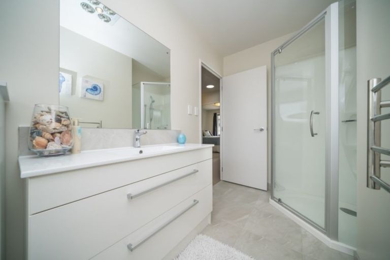 Photo of property in 24 Sandown Avenue, Himatangi Beach, Foxton, 4891