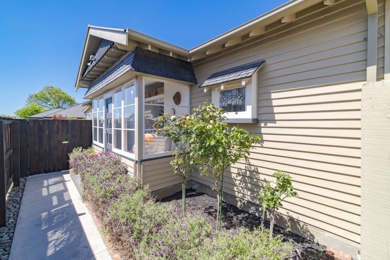 Photo of property in 74 Selwyn Street, Somerfield, Christchurch, 8024