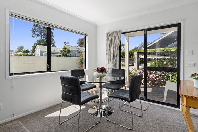 Photo of property in 1/20 Fifth Avenue, Tauranga, 3110