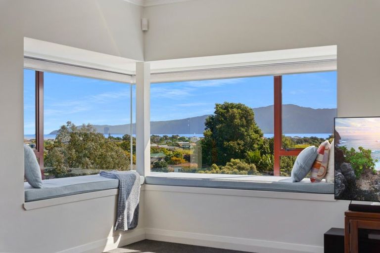 Photo of property in 11 Island View Terrace, Waikanae Beach, Waikanae, 5036