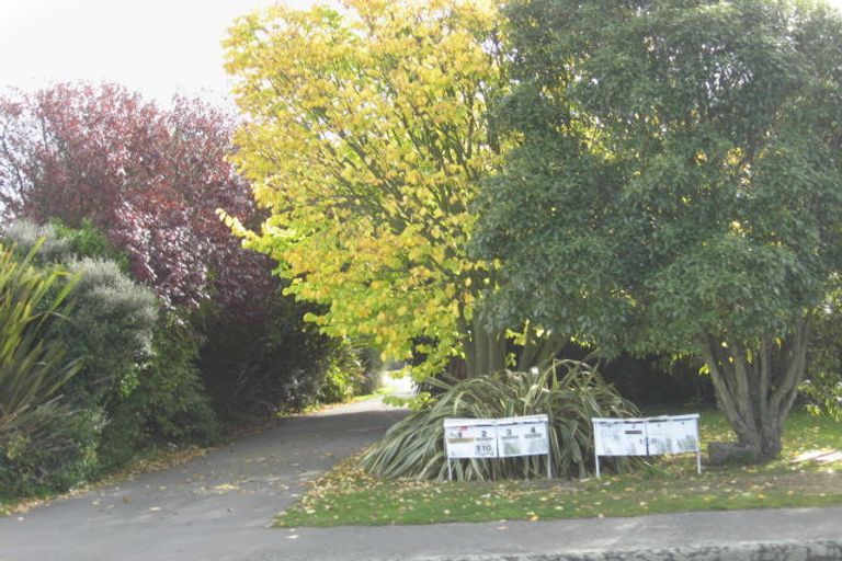 Photo of property in 110 Middlepark Road, Sockburn, Christchurch, 8042