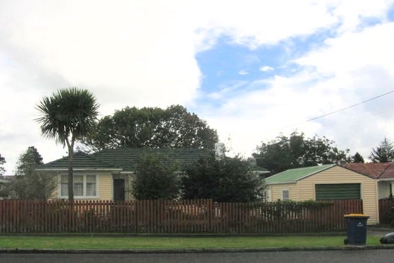Photo of property in 7 Rosier Road, Glen Eden, Auckland, 0602