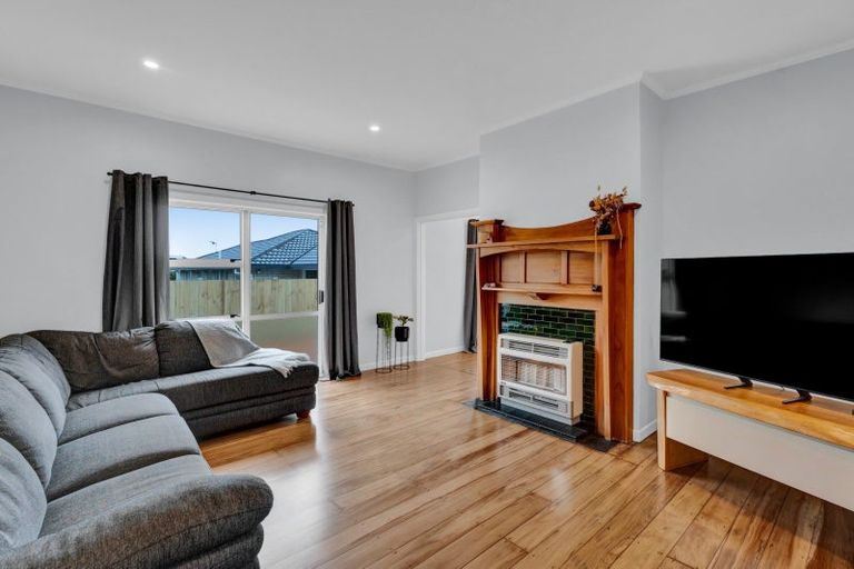 Photo of property in 44 Dorset Avenue, Westown, New Plymouth, 4310