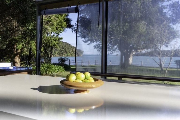 Photo of property in 75b Manawaora Road, Russell, 0272