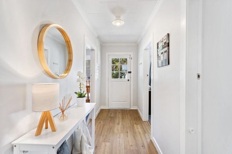 Photo of property in 67 Coopers Road, Dallington, Christchurch, 8061