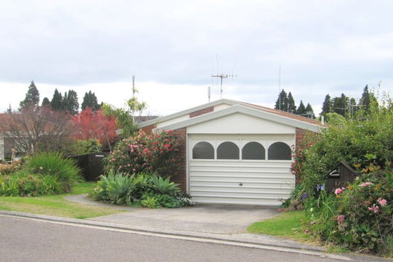 Photo of property in 2/26 Laing Place, Otumoetai, Tauranga, 3110