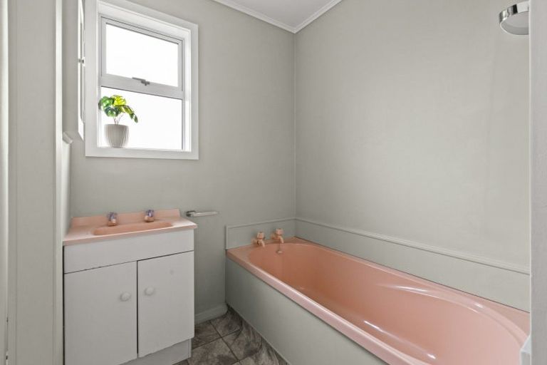 Photo of property in 24 Clark Avenue, Pirimai, Napier, 4112