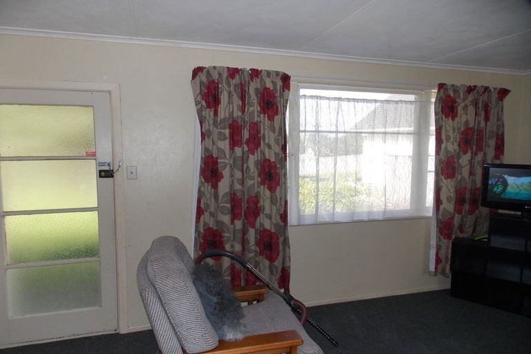 Photo of property in 4 Taumaihi Street, Bulls, 4818