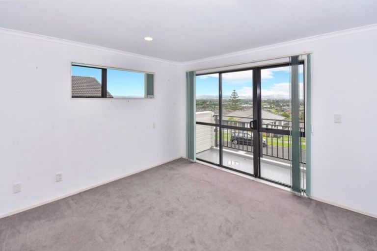 Photo of property in 55 Saralee Drive, Manurewa, Auckland, 2105