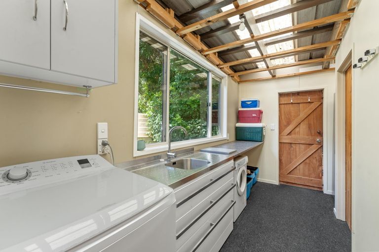 Photo of property in 2395 State Highway 1, Brynderwyn, Maungaturoto, 0587