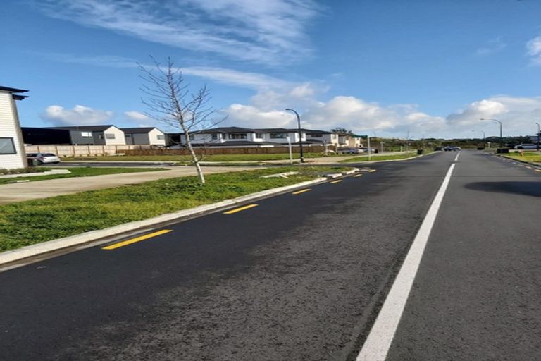 Photo of property in 23 Papareia Road, Karaka, Papakura, 2113