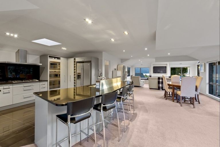Photo of property in 660 Peninsula Road, Kelvin Heights, Queenstown, 9300