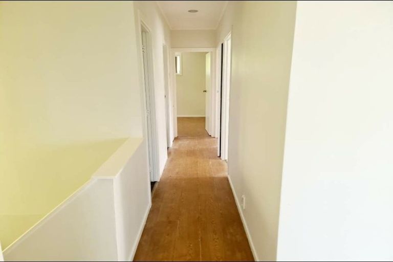 Photo of property in 15 Noeleen Street, Glenfield, Auckland, 0629