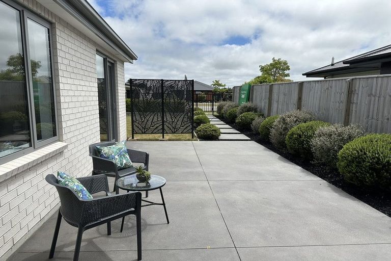 Photo of property in 16 John Raven Lane, Woodend, 7610