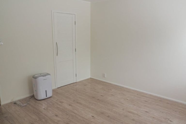 Photo of property in 164 Sunset Road, Unsworth Heights, Auckland, 0632