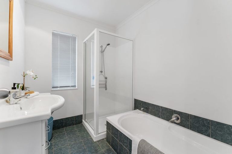Photo of property in 9a Brightside Road, Stanmore Bay, Whangaparaoa, 0932