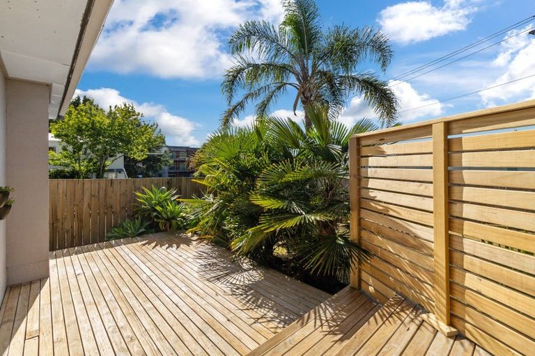 Photo of property in 24 Locarno Avenue, Sandringham, Auckland, 1025