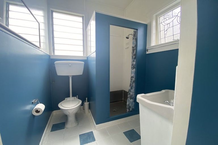 Photo of property in 195 Gill Street, Strandon, New Plymouth, 4312