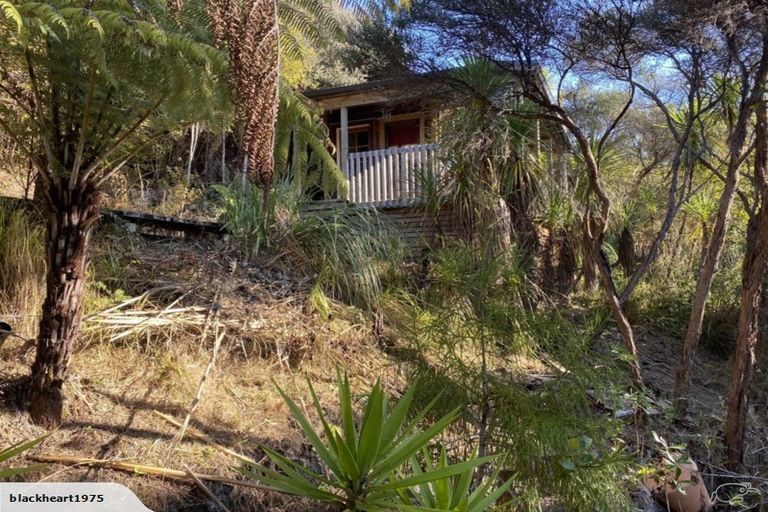 Photo of property in 71 Shakespear Road, Army Bay, Whangaparaoa, 0930