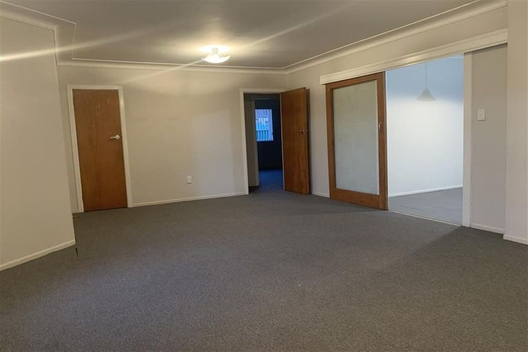 Photo of property in 2/52 Great South Road, Papatoetoe, Auckland, 2025