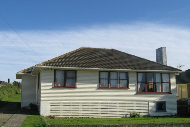 Photo of property in 10 D'urville Street, Cannons Creek, Porirua, 5024
