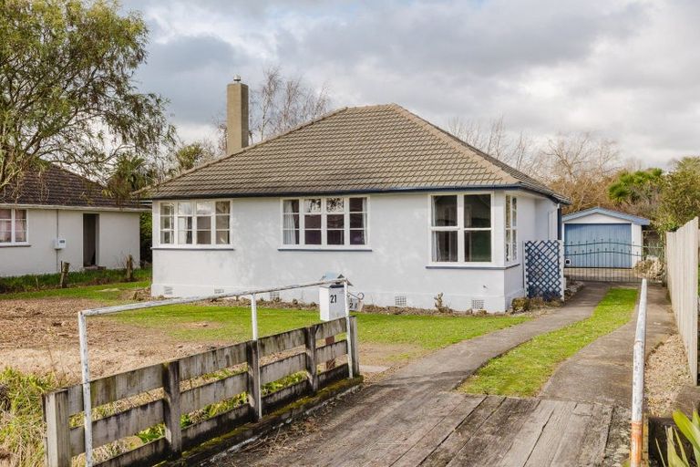 Photo of property in 21 Huxley Street, Pahiatua, 4910