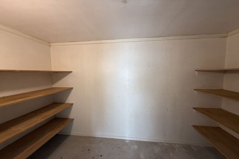 Photo of property in 1/17 Glenvar Road, Torbay, Auckland, 0630