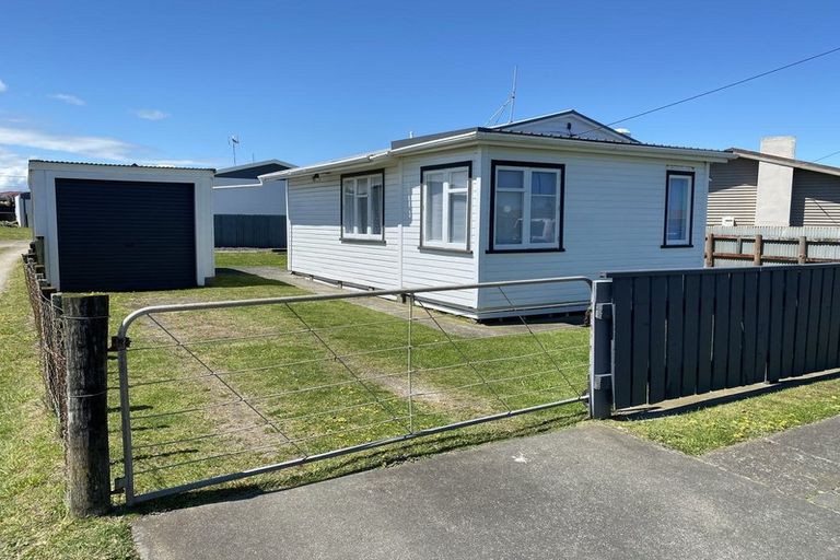 Photo of property in 10 Cornfoot Street, Castlecliff, Whanganui, 4501