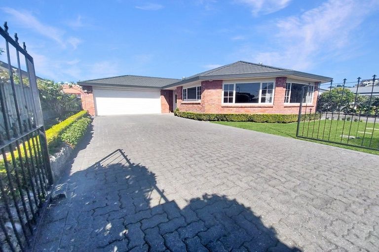 Photo of property in 1 Pukekura Place, Taradale, Napier, 4112