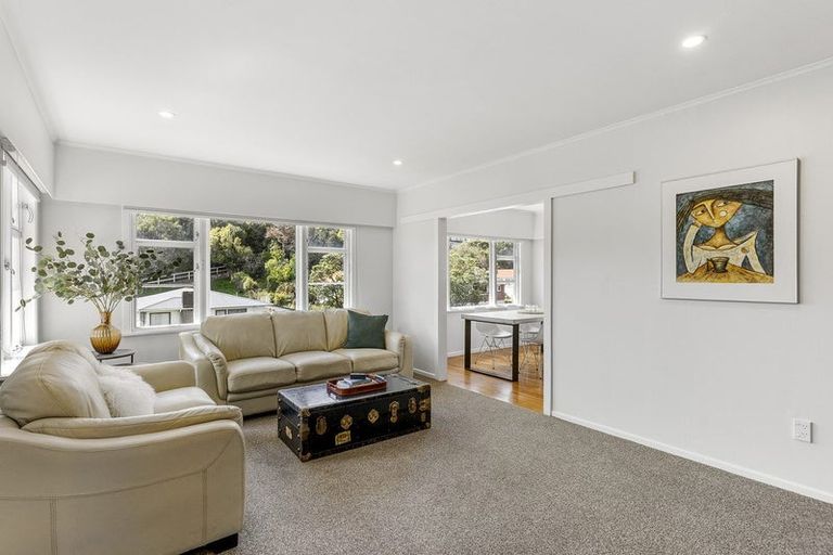 Photo of property in 103 Kenmore Street, Newlands, Wellington, 6037