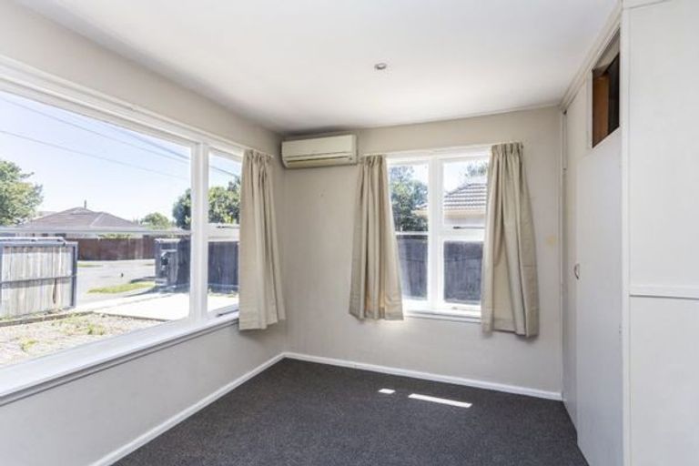 Photo of property in 14 Sledmere Street, Burnside, Christchurch, 8053