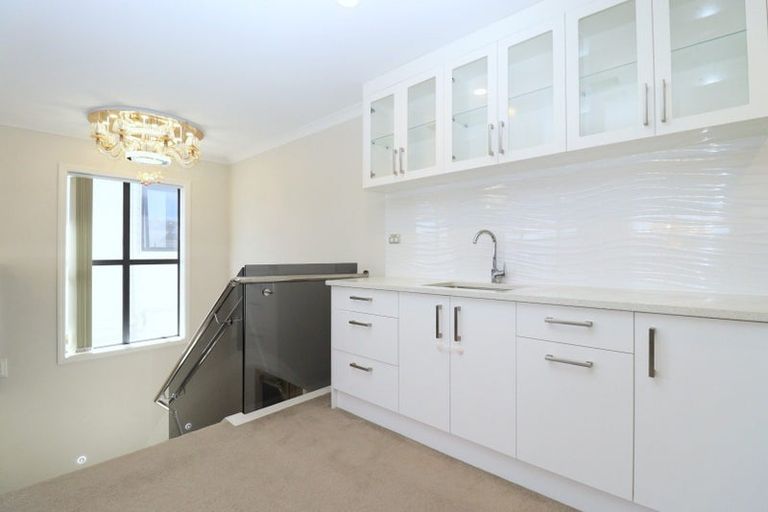 Photo of property in 6 Mcquoids Road, Flat Bush, Auckland, 2019