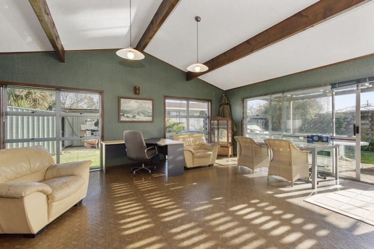 Photo of property in 6 Anthony Crescent, Bader, Hamilton, 3206